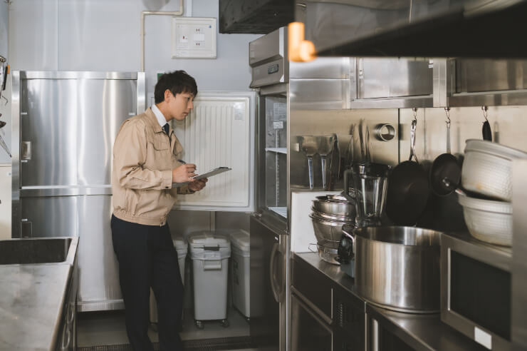 業務用冷蔵庫の中古品は何年ぐらい使える？中古品を使うメリット